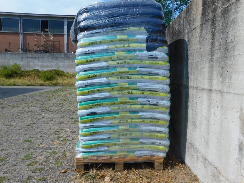 Bancale di Terriccio per Piante Acidofile - 126 PZ.