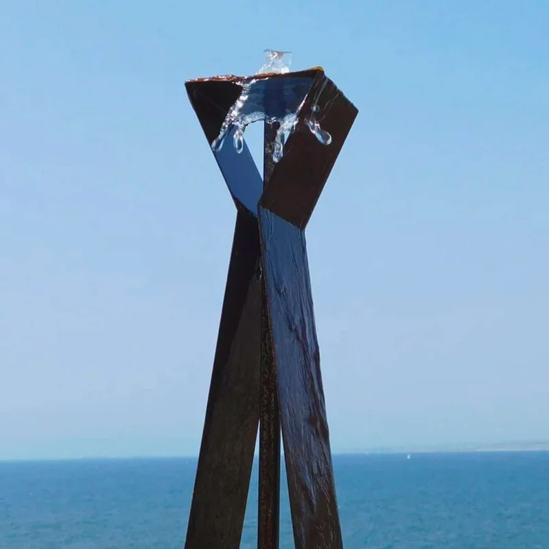 X4 Modern Fountain in Steel