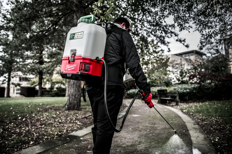 Milwaukee M18 BPFP-CST - Serbatoio e lancia per prodotti chimici (per M18 BPFPH)