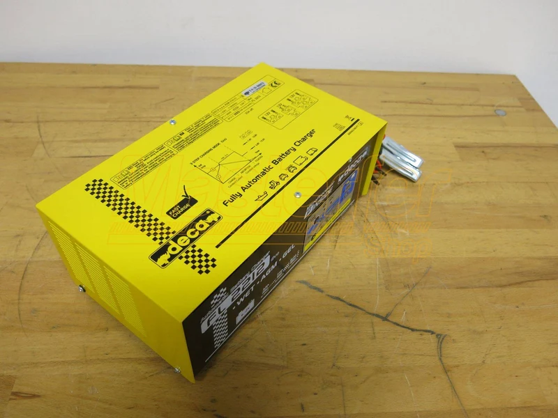 Caricabatterie mantenitore auto moto furgoni camion elettronico 6-12V Deca FL 2212 (carica max 22 A)