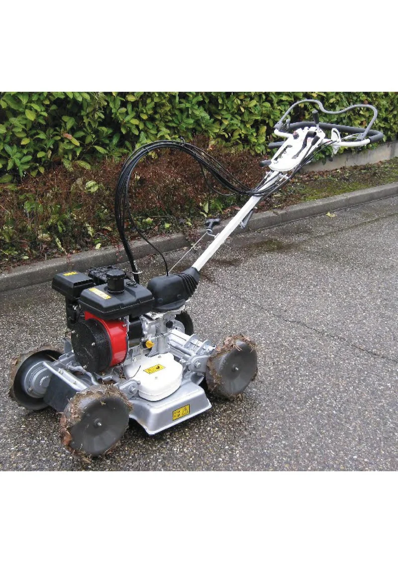 Rasaerba da pendenza Orec Spider Mower SP1000 - trazione 4X4 manubrio regolabile e telescopico