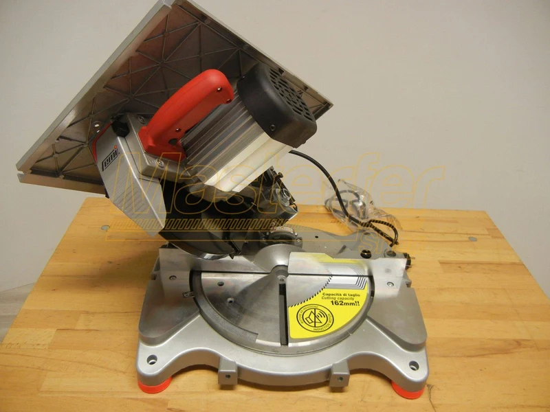 Femi 733 - 1300W Troncatrice per legno 220v