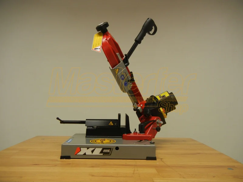 Segatrice troncatrice a nastro Femi 780 XL