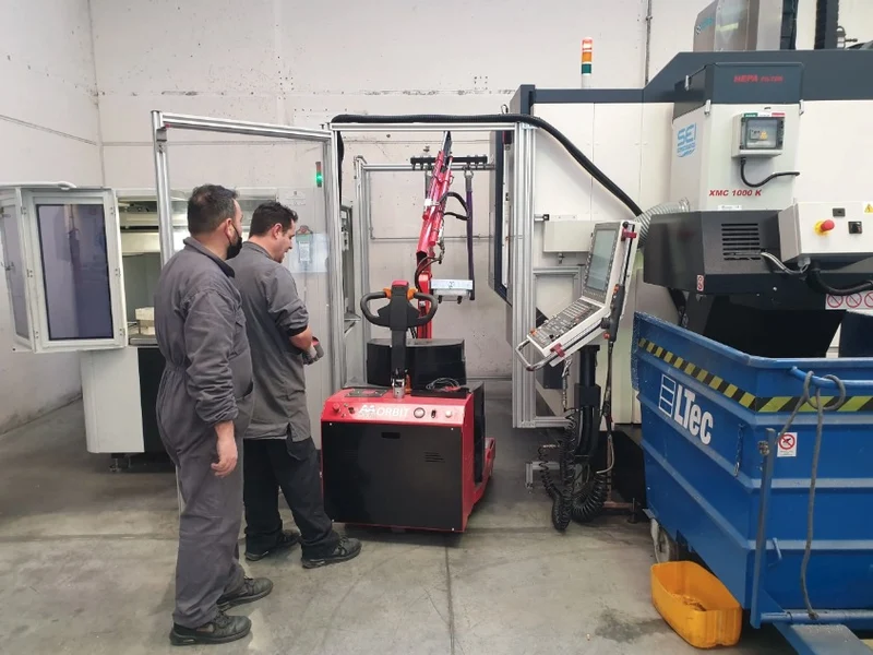 Flex Lifting ORBIT 200ER - Gru girevole elettrica a trazione con velocità regolabile - portata 200 Kg - con telecomando