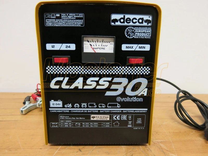 Caricabatterie elettromeccanico 12-24V Deca CLASS 30A (carica 30 A)