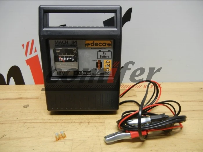 Caricabatterie elettromeccanico 12V Deca MACH 114 (carica 4 A)