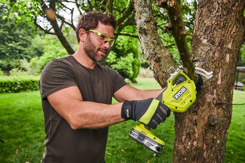 Ryobi RY18PSA-0 seghetto potatore 18V (corpo)