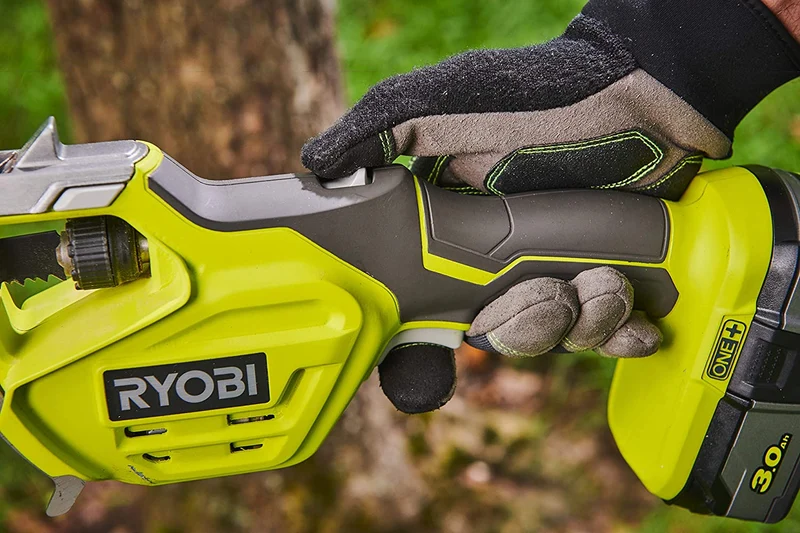 Ryobi RY18PSA-0 seghetto potatore 18V (corpo)