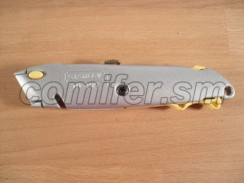 Coltello taglierino Cutter Stanley Professionale 10-499