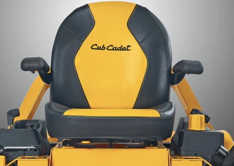 Cub Cadet XZ6 S127 Zero turns trilama 127cm KAWASAKI 726cc , bicilindrico raggio zero