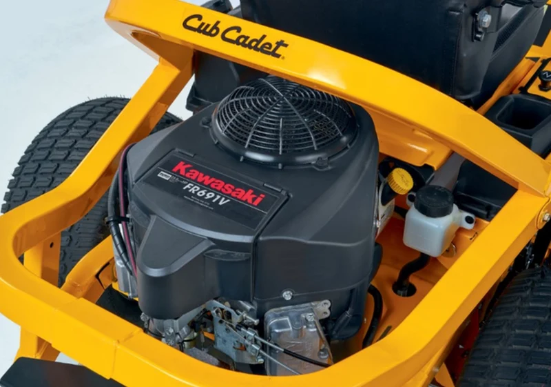 Cub Cadet XZ6 S127 Zero turns trilama 127cm KAWASAKI 726cc , bicilindrico raggio zero