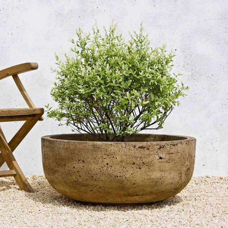 Mesa Large Concrete Planter - Campania #P438