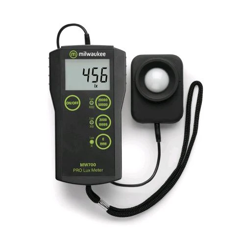 MILWAUKEE - MW700 PRO - LUXMETRO PORTATILE
