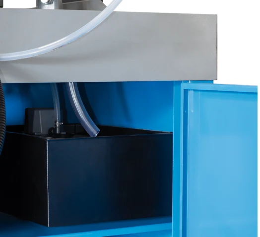 Fervi 0230 Segatrice a nastro a discesa manuale e idraulica gravitazionale 400V - 1500Wtaglio tondo max 250 mm