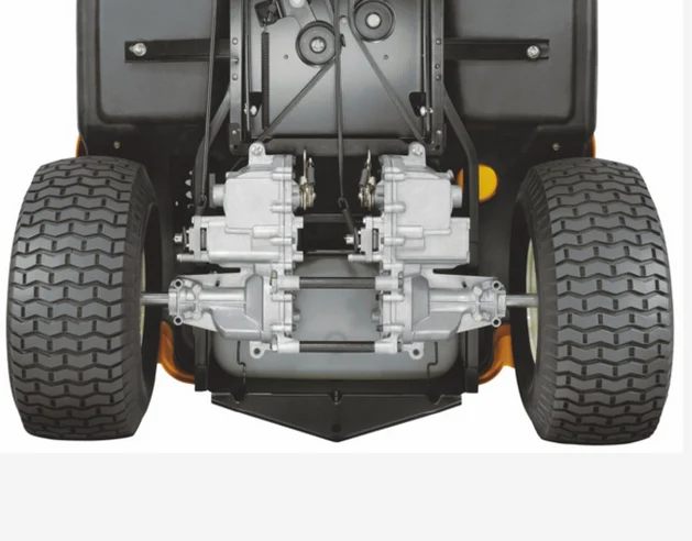 Cub Cadet Z1 107S Rasaerba zero turn volante , raggio zero per pendenze 46% (25°) , taglio 107 cm , c.c. 679 Trasmissione Doppia Hydro