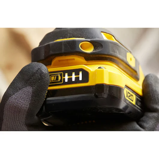 Stanley SFMCF820D2K-QW – Avvitatore a impulsi brushless 18V V20 - 2 x 2Ah in valigetta