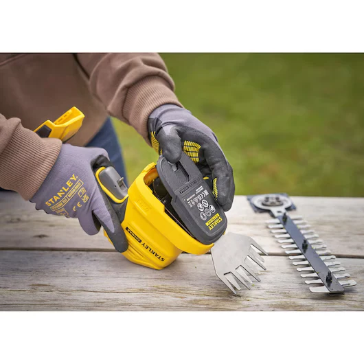 Stanley STCSS20D1-QW - Sfoltirami tagliarami a batteria 18V 2Ah