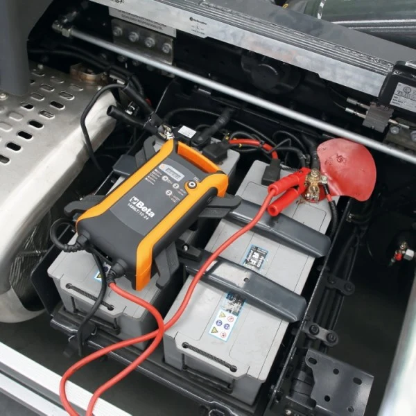 Beta 1498LT/12-24 - Avviatore portatile ultraleggero ad alte prestazioni 12-24 V