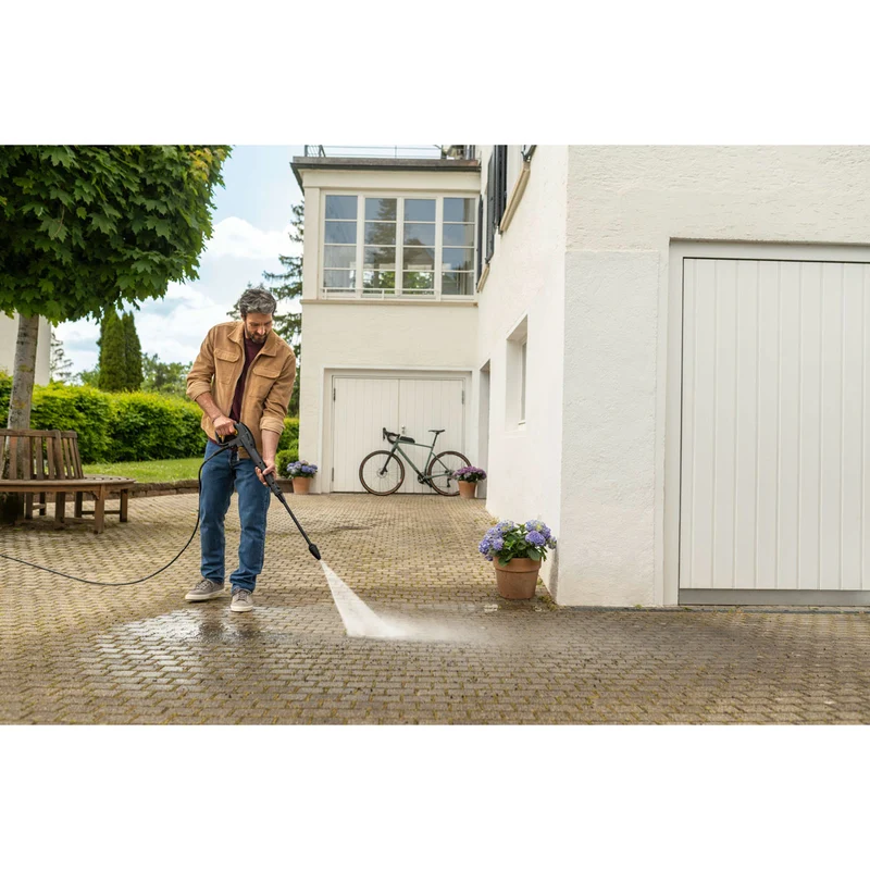 Karcher K 4 Black Home - Idropulitrice con doppia lancia, "patio senza spazzola" e detergente