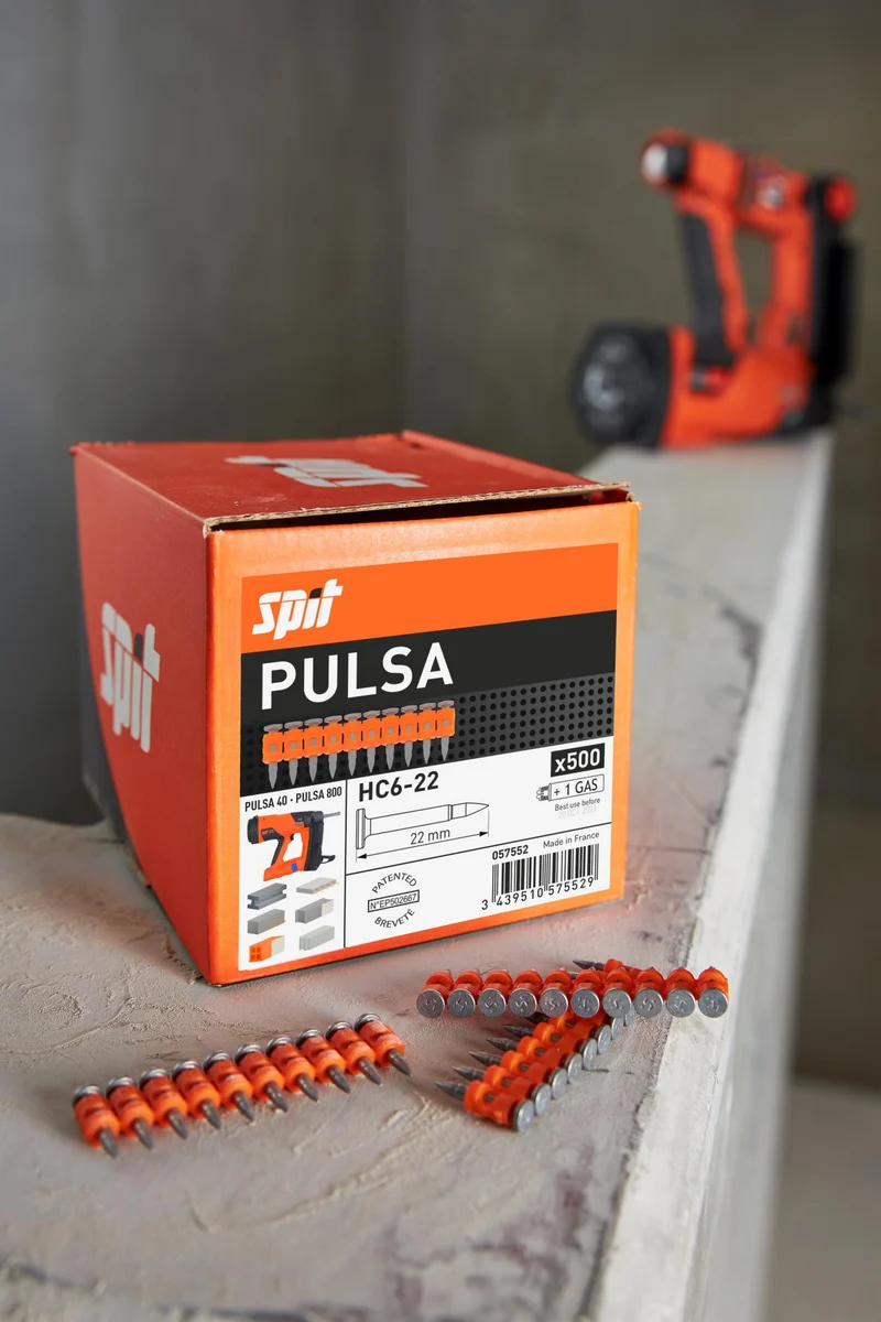 Spit 057550 - Chiodi HC6 15 mm per materiali duri - 500 pezzi + Bombola di gas