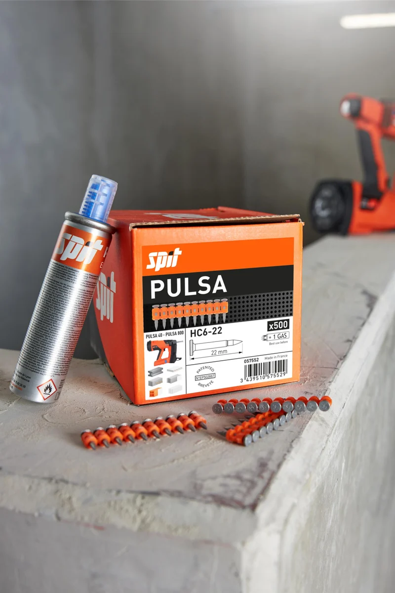 Spit 057550 - Chiodi HC6 15 mm per materiali duri - 500 pezzi + Bombola di gas