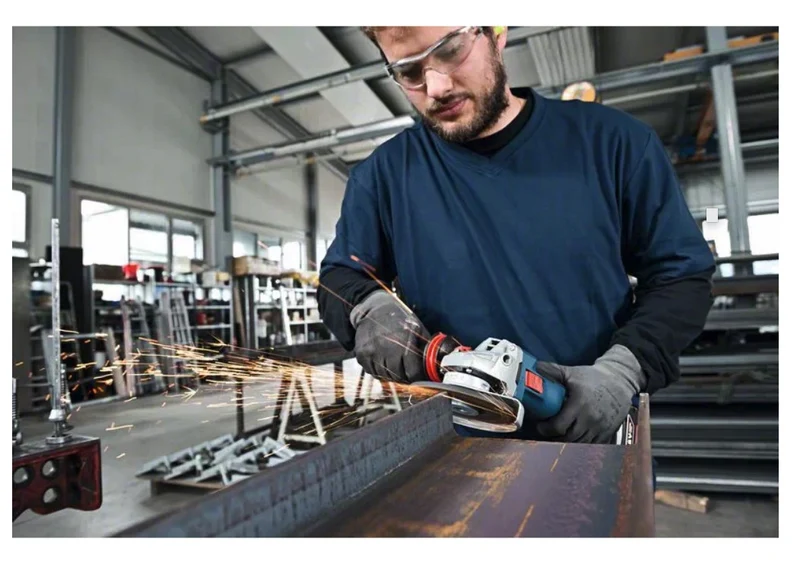 Bosch GWS 18V-10C - Smerigliatrice angolare a batteria, 125mm - solo corpo in valigetta