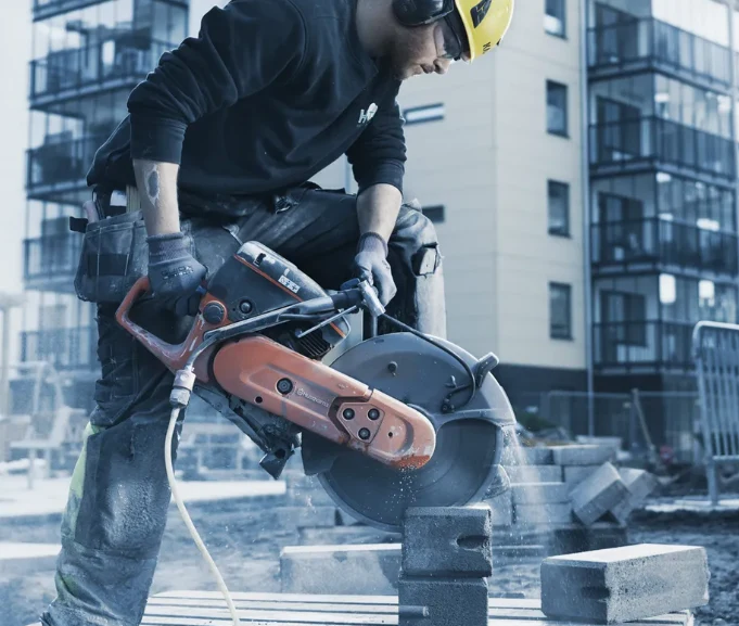 Husqvarna K 770 14" | 1" / 20mm mototroncatrice a scoppio disco 350 mm