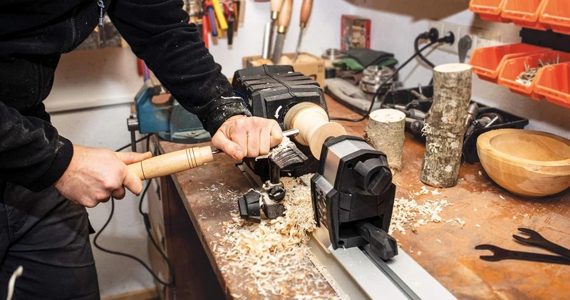 Scheppach DM600Vario - Tornio da legno 550 W potenza - velocità variabile