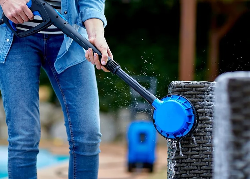 Nilfisk E 145.4-9 PAD X-TRA - Idropulitrice ad acqua fredda 145bar 500l/h - Patio - Spazzola - Sonda sturatubi