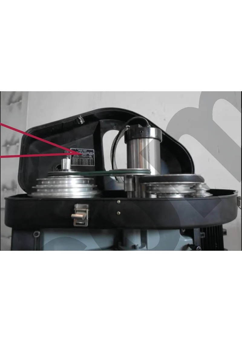 Fervi T052/400VDA - Trapano fresa a colonna 400V 50 Hz 1500W