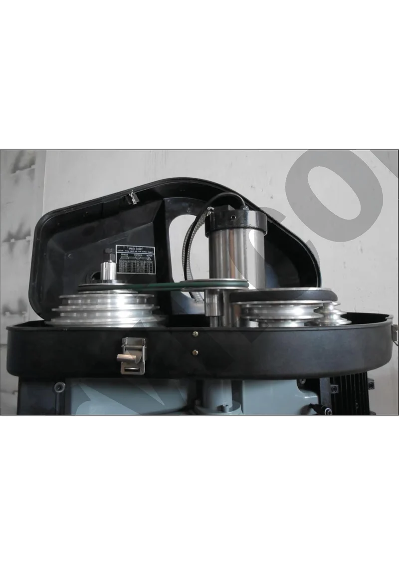 Fervi T052/400VDA - Trapano fresa a colonna 400V 50 Hz 1500W