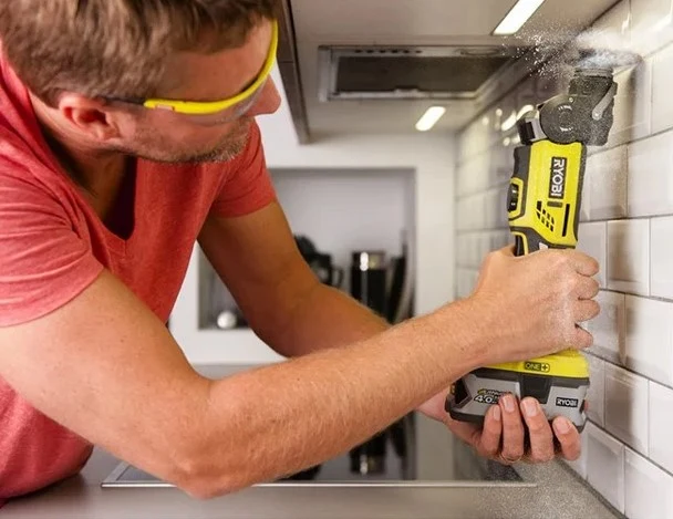 Ryobi R18MT-0 Utensile Multifunzione 18V , solo corpo macchina