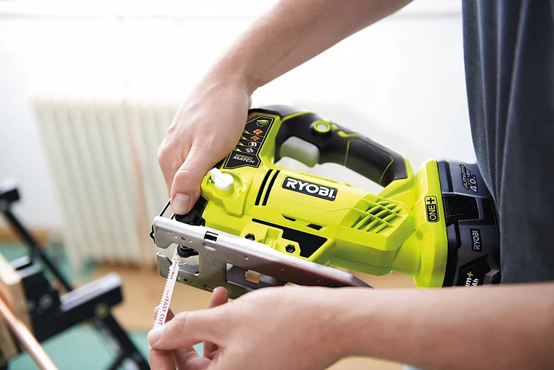 Ryobi R18JS seghetto alternativo 18V (corpo)