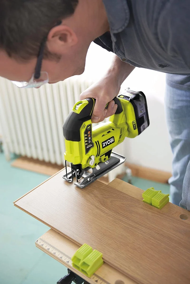Ryobi R18JS seghetto alternativo 18V (corpo)