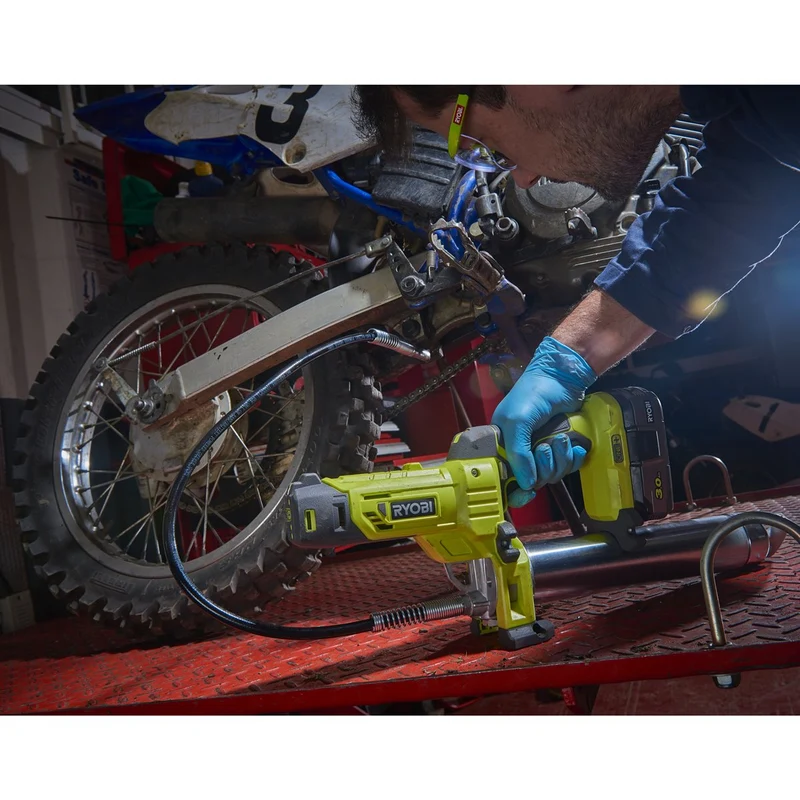 Ryobi R18GG-0 - Pistola ingrassatore per grasso a batteria 18V, solo corpo