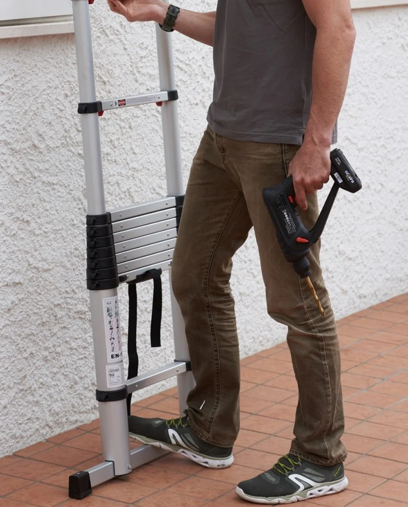 Ribimex PRET114 - Scala telescopica 11 gradini h 83 cm/ Larghezza 540 cm