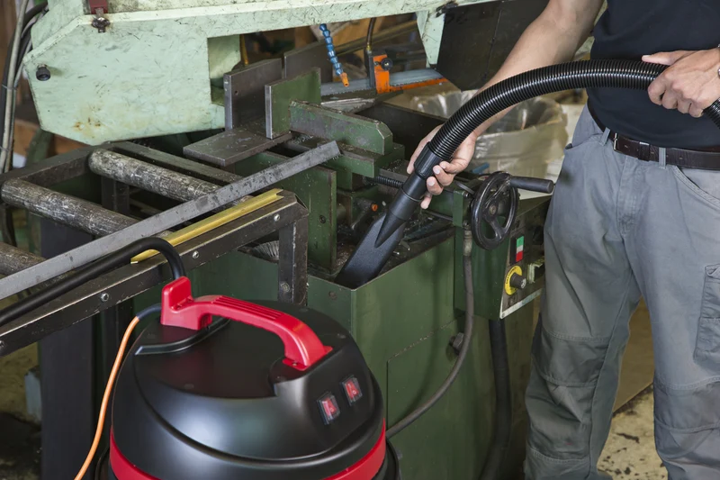Nilfisk LSU375-EU VIPER Aspiratore professionale per solidi e liquidi ad alta potenza