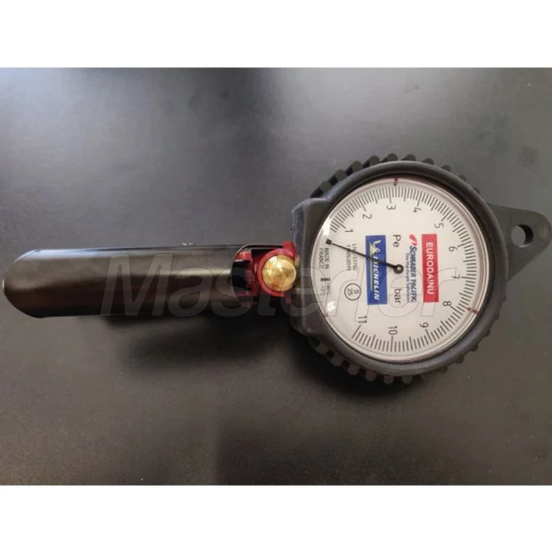 Kit gonfiaggio pneumatici - Compressore Stanley DST 101/8/6 super silenzioso - Pistola Michelin by Schrader - Avvolgitubo 9 metri