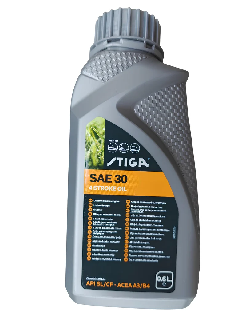 Olio per motore 4 tempi tanica da 600 ml.