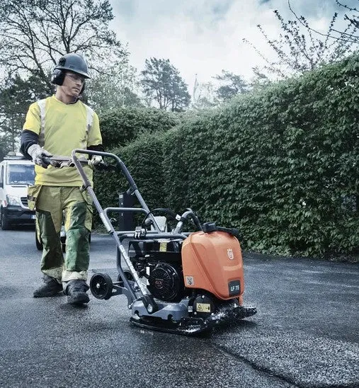 Husqvarna LF 75 LAT Compattatore Vibrocostipatore piastra vibrante da 500 mm Forza 15.000 N ad Acqua