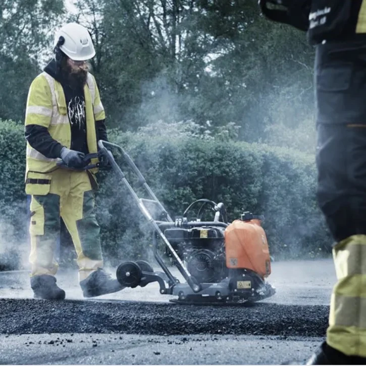 Husqvarna LF 75 LAT Compattatore Vibrocostipatore piastra vibrante da 500 mm Forza 15.000 N ad Acqua