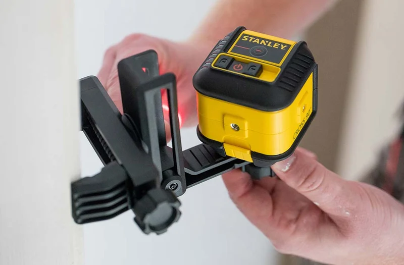 Stanley STHT77502-1, livella laser CROSS 90 con raggio rosso