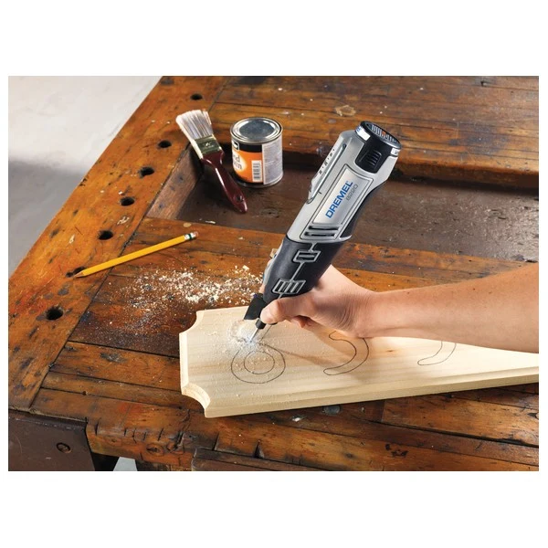 DREMEL 8220UM Black Belt Kit - Multiutensile a batteria 12V + 35 accessori