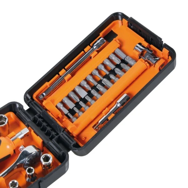 Beta 900/C39N - Cassetta attrezzi con 11 chiavi a bussola, 21 inserti e 7 accessori