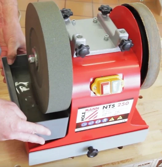 Holzmann NTS 250 PRO - Affilatrice combinata da banco