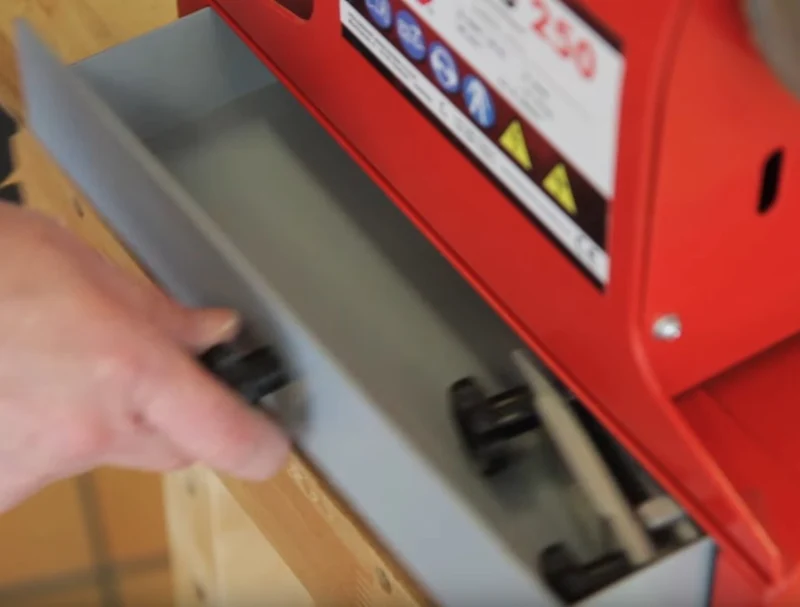 Holzmann NTS 250 PRO - Affilatrice combinata da banco