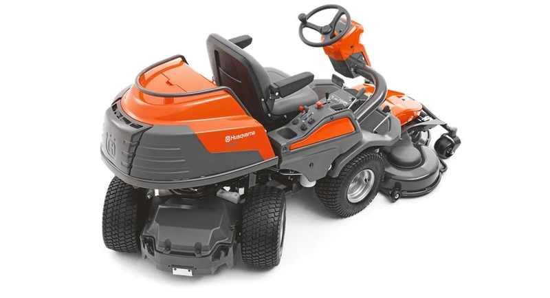 Trattorino con piatto frontale Husqvarna P 524