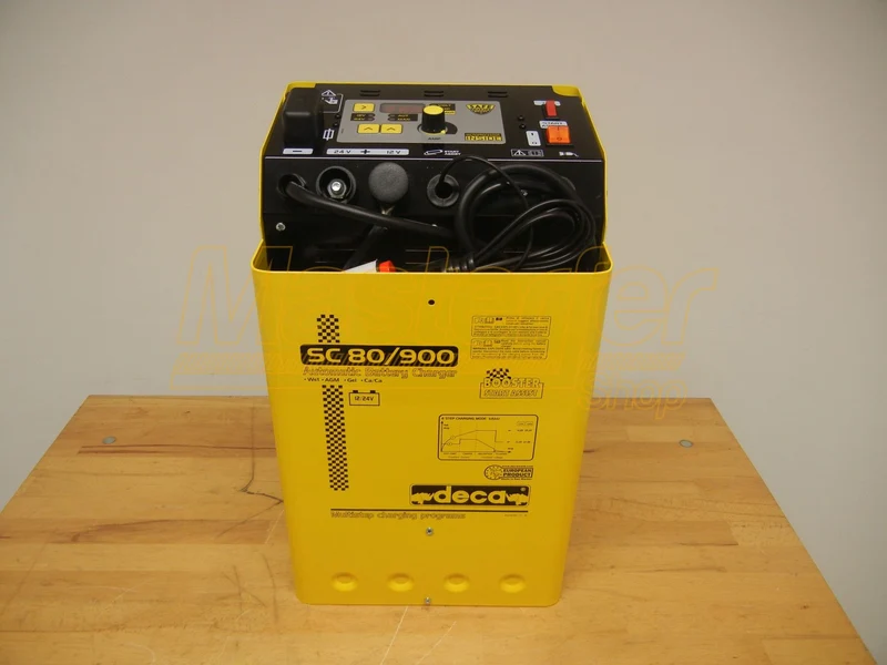 Avviatore caricabatterie mantenitore 12-24V - Deca SC80/900 (carica 80 A - avviamento 900 A) con Microprocessore