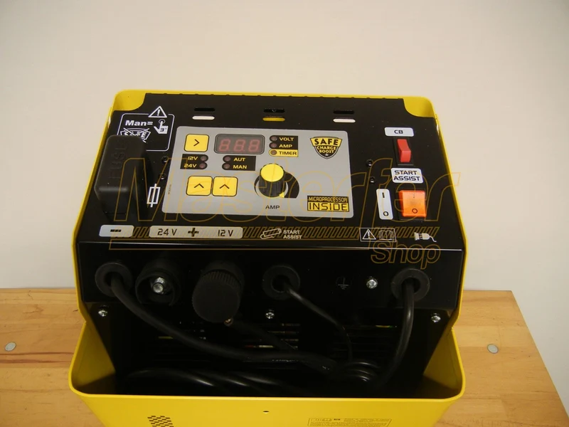 Avviatore caricabatterie mantenitore 12-24V - Deca SC 60/700 (carica 60 A - avviamento 700 A) con Microprocessore