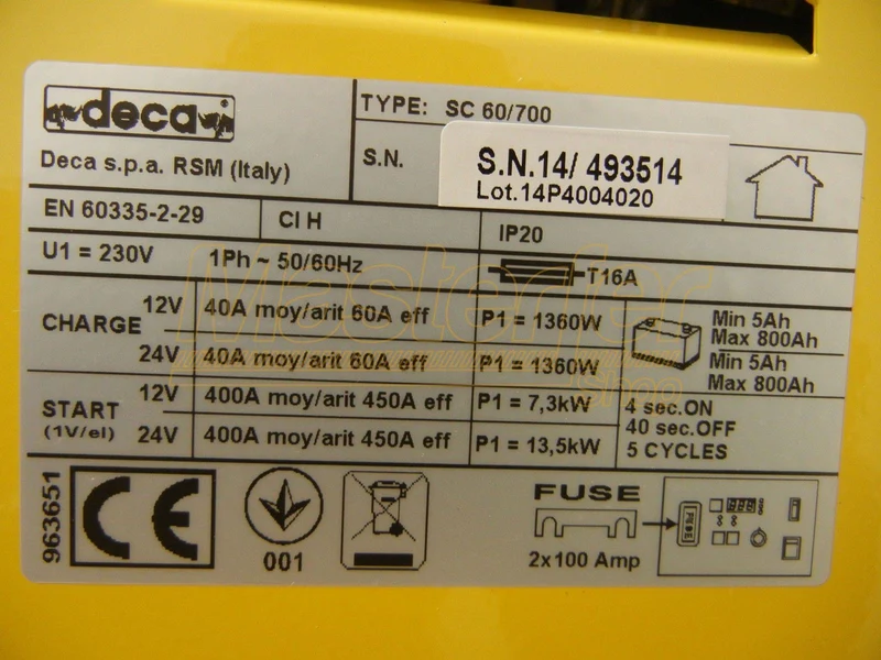 Avviatore caricabatterie mantenitore 12-24V - Deca SC 60/700 (carica 60 A - avviamento 700 A) con Microprocessore